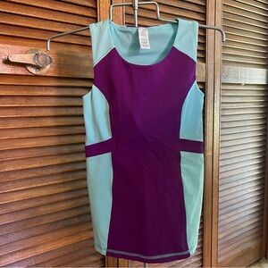 Ivivva size 10 tank with the ability to add cups